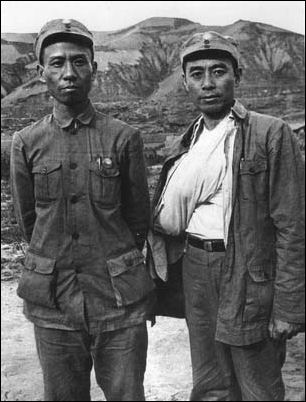20111031-1939 Liu Shaoqi and ZhouEnlai.jpg